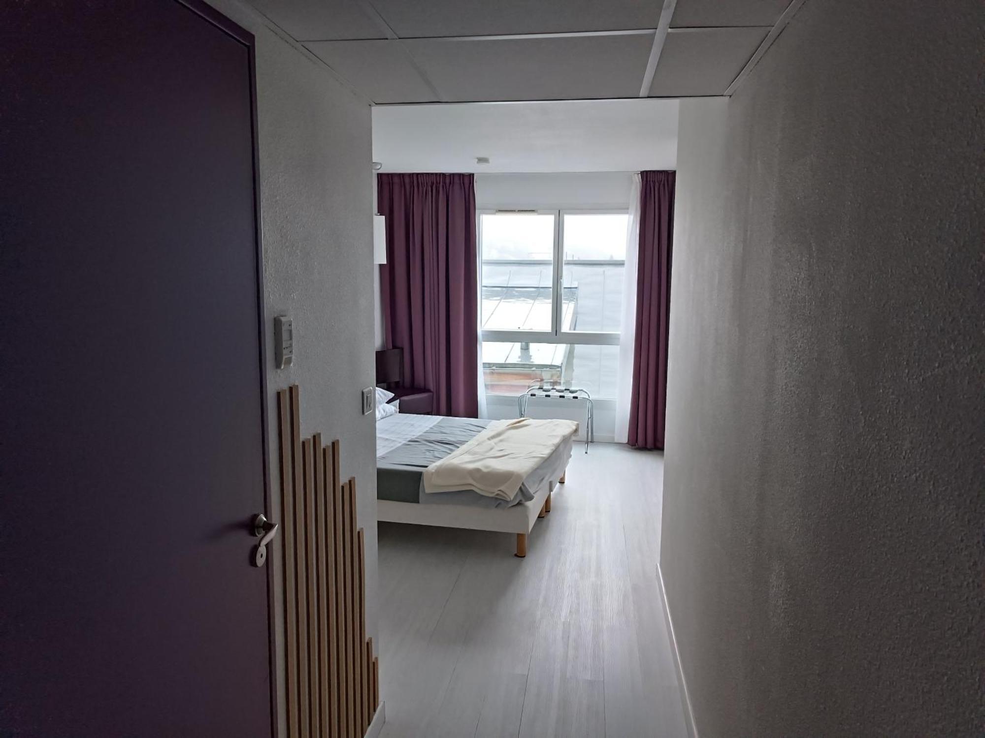 Proche Gare Avec Parking Apartment *